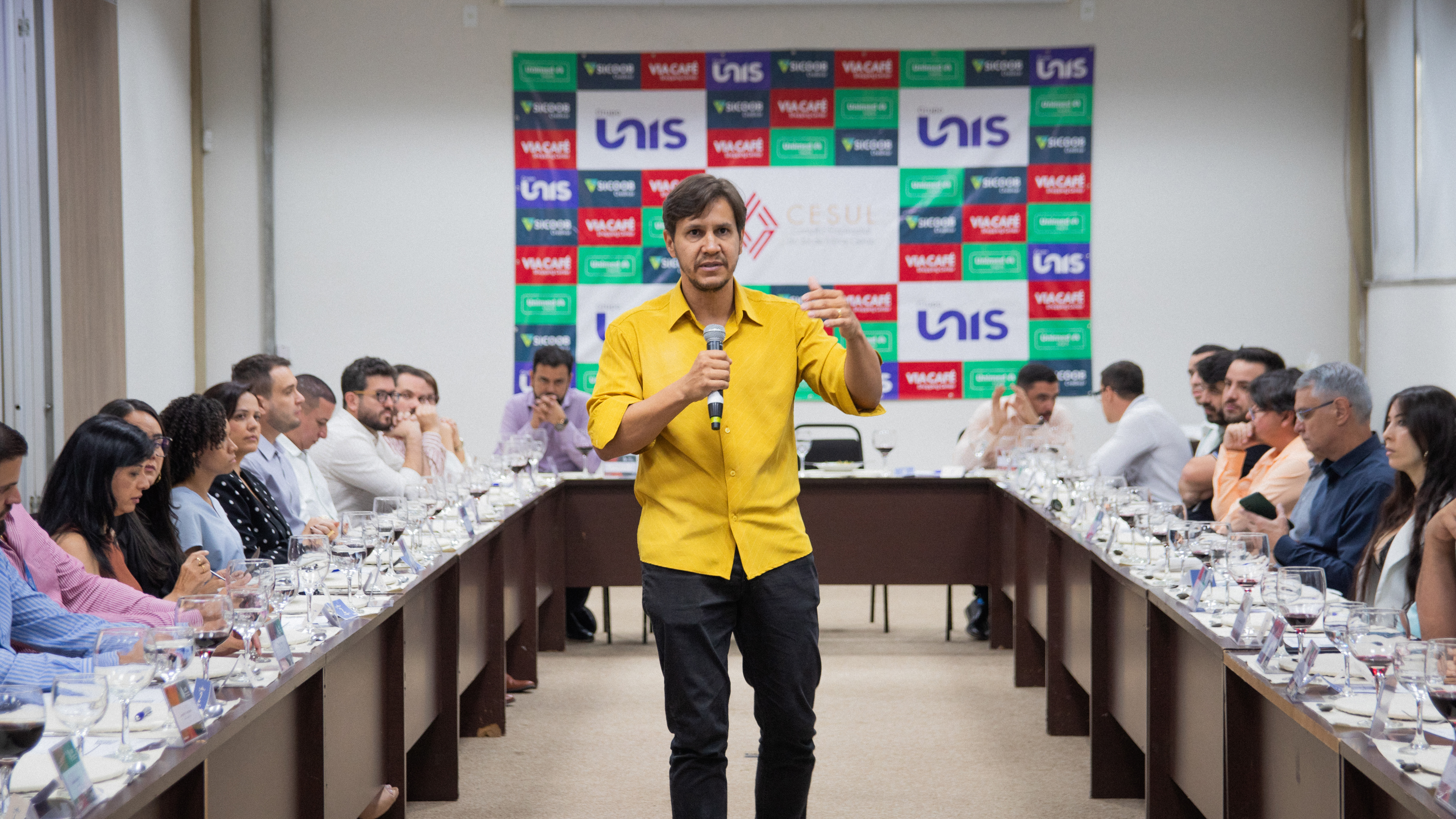 58ª Reunião do Cesul recebe o pré-candidato à prefeitura de Varginha, Fabiano Almeida